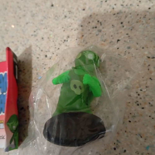 Gang Beasts miniature like new