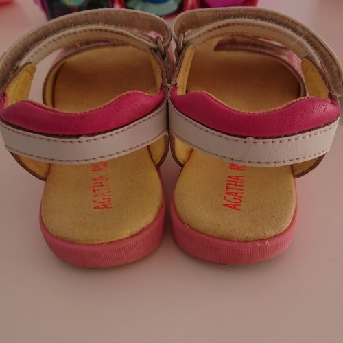 Agatha Ruiz De La Prada sandals size 30 like new, white and pink, velcro