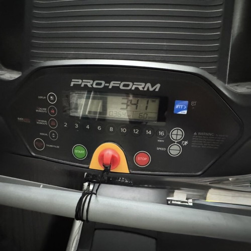 Folding Treadmill like new, 1.60m length, shock-absorbing floor