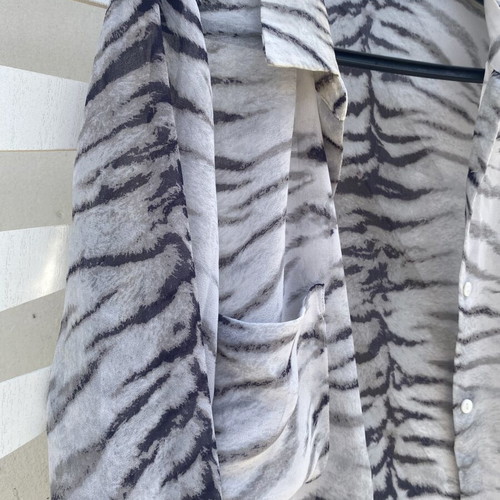 Animal Print Women Shirt like new, size S, polyester chiffon