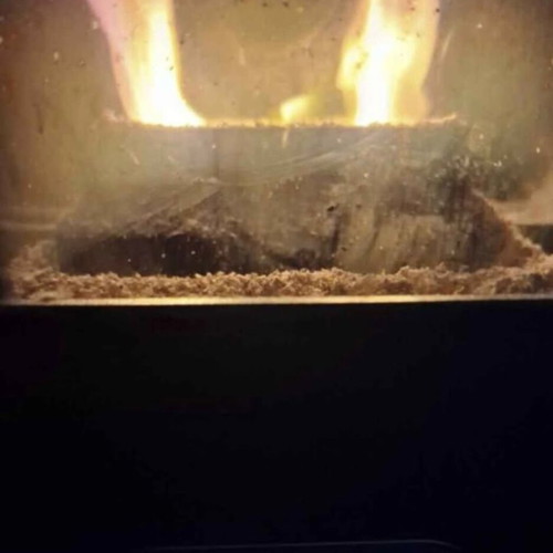 Pellet stove like new with pipes and 100-120 kg pellets