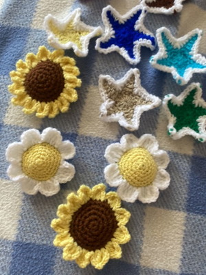 Crochet Accessories New Handmade Motifs for Decorative Use