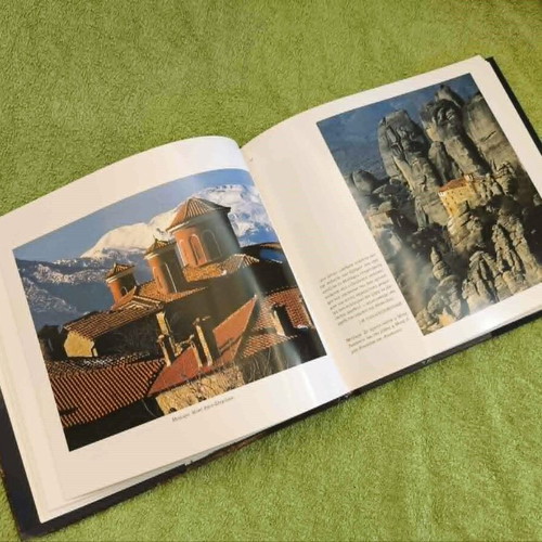 Epoxes Art Book like new, photography and poetry
