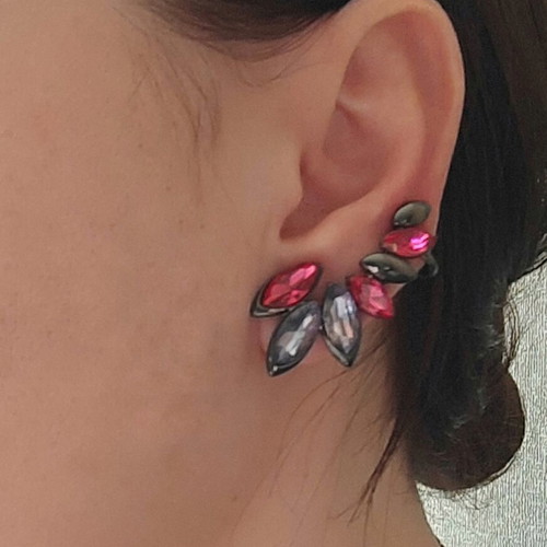 Earrings new, impressive with red and purple stones