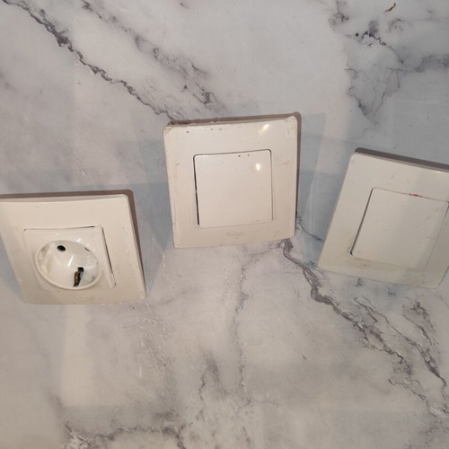 Legrand electrical set used, 3 pieces, white
