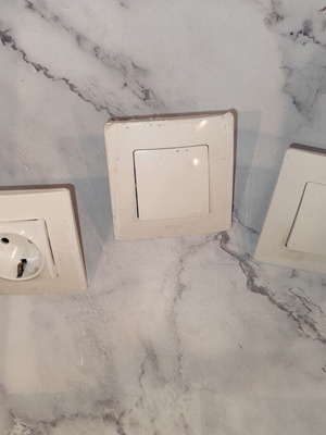 Legrand electrical set used, 3 pieces, white