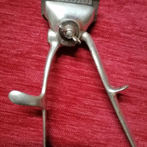 Hair Clipper used from 1900, made in France, for collectors