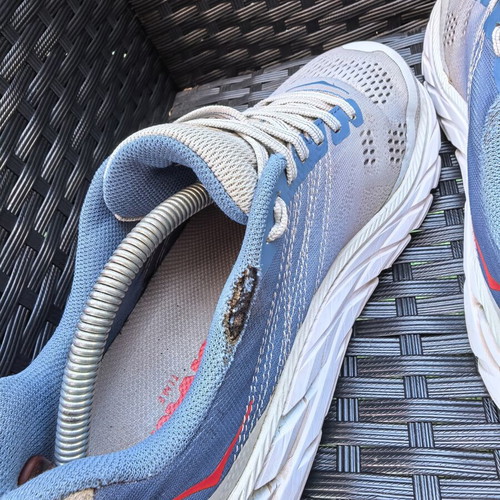 Hoka One One sports shoes used, size 38, in good condition