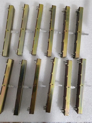 Ποτενσιόμετρα Technics σετ 12 τεμαχίων μεταχειρισμένα με και χωρίς κλικ