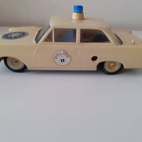 Police car used (Priftis)