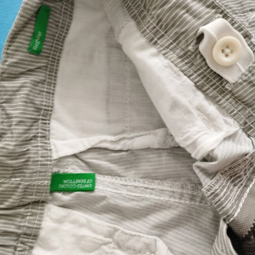 Benetton striped olive kids pants No. 10 like new with adjustable waist
