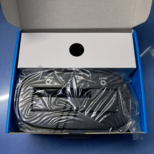Orico 2.5/3.5 external hard drive dock new