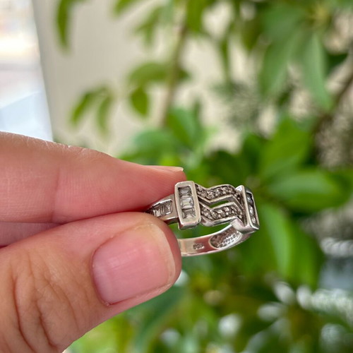 Silver 925 heavy ring with zircon used