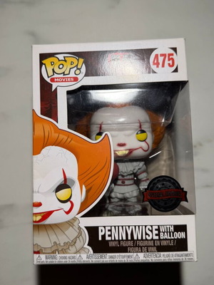 Funko Pop! Movies Pennywise With Balloon #475 new