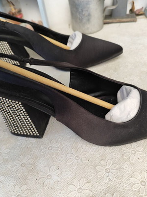 Only black satin slingback heels with gold studs, size 38