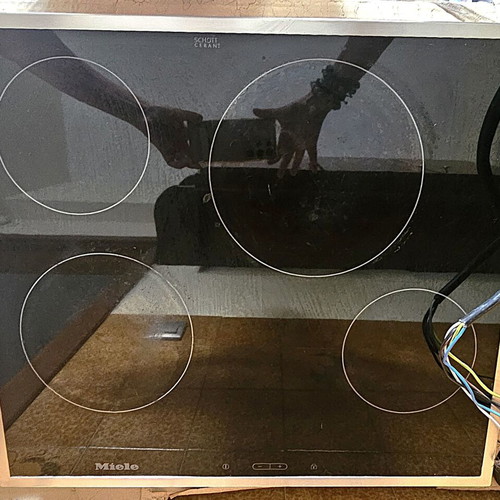 Miele Ceramic Hob 4 Zones with Inox Frame New