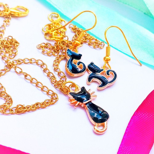 Cat earrings and necklace set new, black and gold