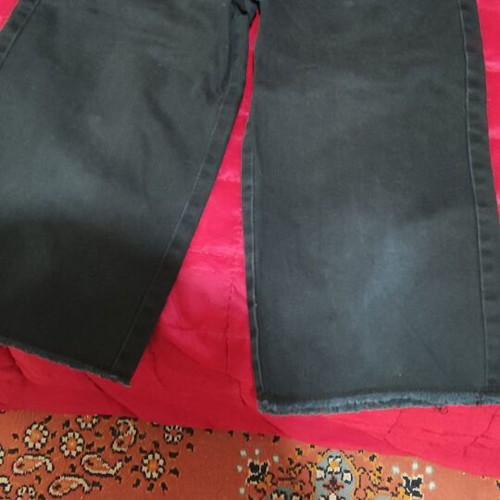Girls' clothing set size 8 Sisley like new, pants and 2 tops