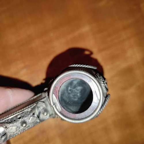 Wooden pipe used with handmade wire decoration