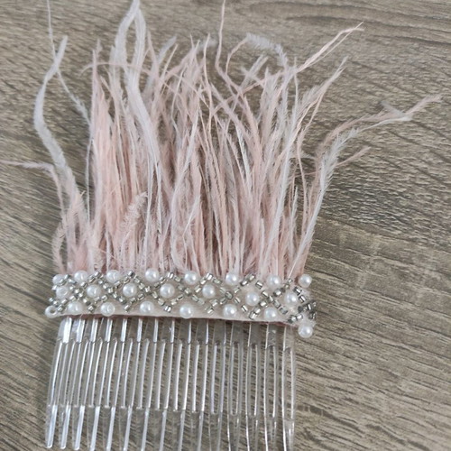 Bridal hair comb with feathers and pearls new