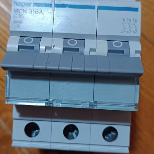 HAGER fuse set of 9 pieces like new