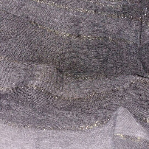 Scarf like new with golden details