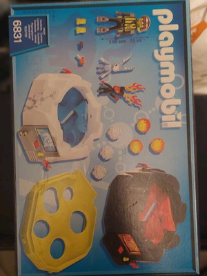 Playmobil game with fire and ice launchers 6831 new
