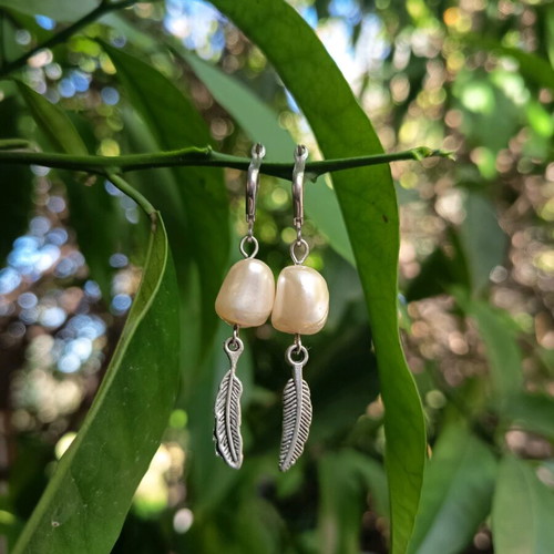 Handmade earrings with pearls made to order