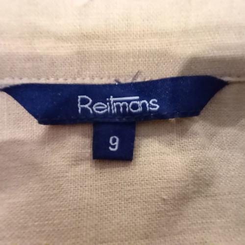 Beige Reitmans suit used in very good condition