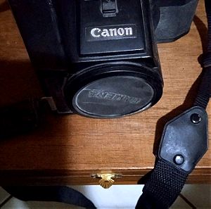 Φωτογραφική μηχανή Canon.