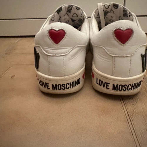 Love Moschino women's athletic shoe used, size 37, white