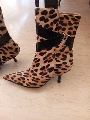 Калогиуру кожени боти от ponyskin animal употребявани, ток 7.5 см
