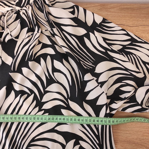 H&M dress with black and white leaf print, size L