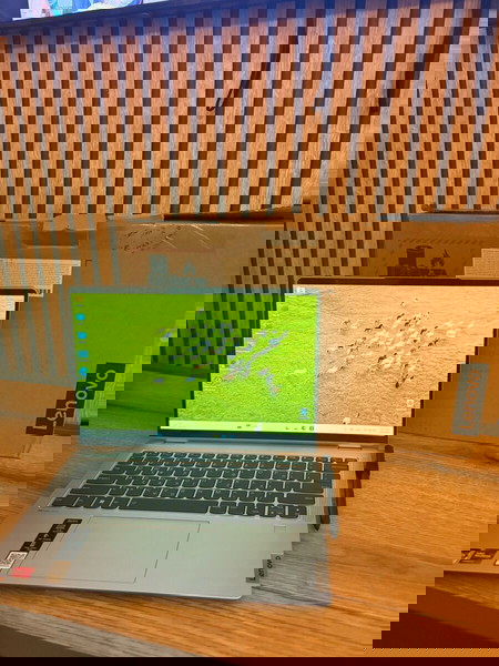 Laptop Lenovo IdeaPad Flex 5/ Ryzen 7 5700U