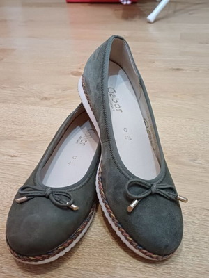 Gabor ballerinas size 38 like new, green nubuck leather