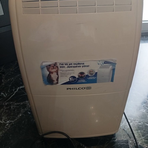 Philco PDH-716EA dehumidifier like new