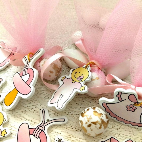 Maternity bombonieres with wooden figures on keychain or magnet new