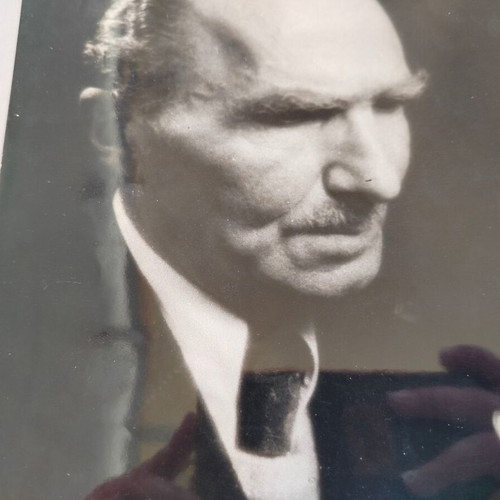 Large Kazantzakis photograph used, dated 1957