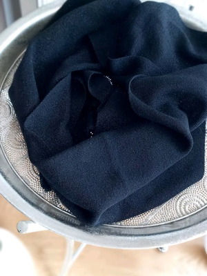 Scarf with silver thread