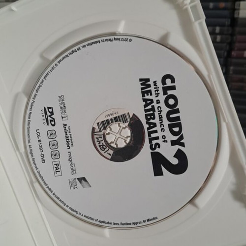 Cloudy with a Chance of Meatballs 2 DVD used, dubbed