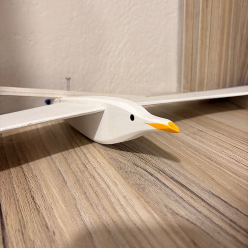 Wooden decorative seagull