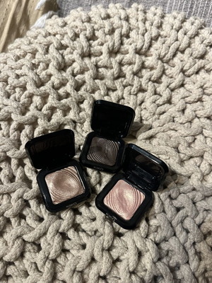 Metallic eyeshadows like new