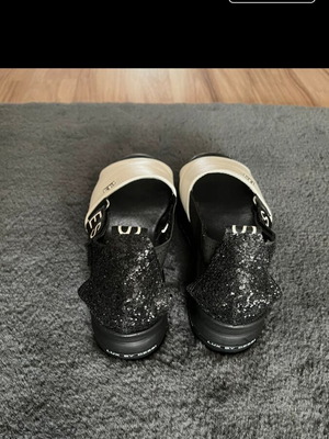 Leather platform sandals like new, size 39
