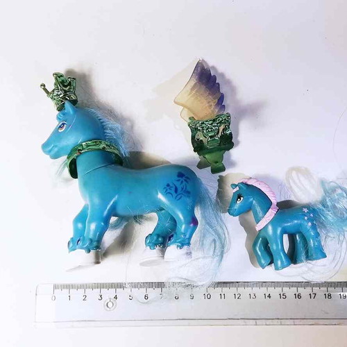 Plastic pony figures set used, plastic toy ponies