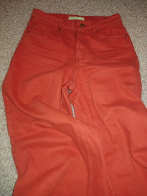 Red Pink Woman jeans size 36 like new, wife leg