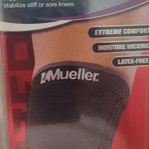 Mueller knee brace with stays, new, medium size
