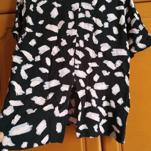 Selected short-sleeve blouse like new, blue and pink, sizes S and M
