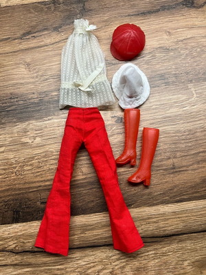Barbie fashion 1979 outfit set like new