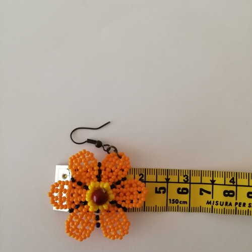 Floral earrings like new, orange, handmade from Africa