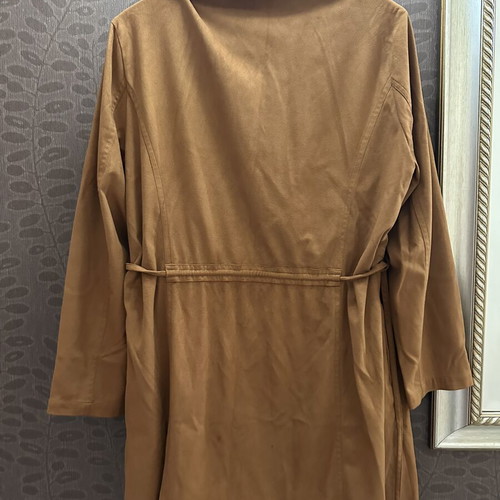 Toi&Moi Brown Cardigan Small like new with belt